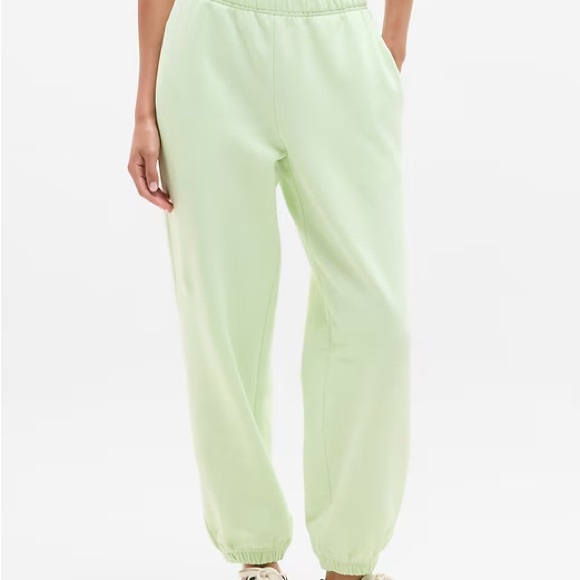 NWT Athleta Forever Fleece High Rise Jogger Honeydew Green Size XS Women - Picture 14 of 14